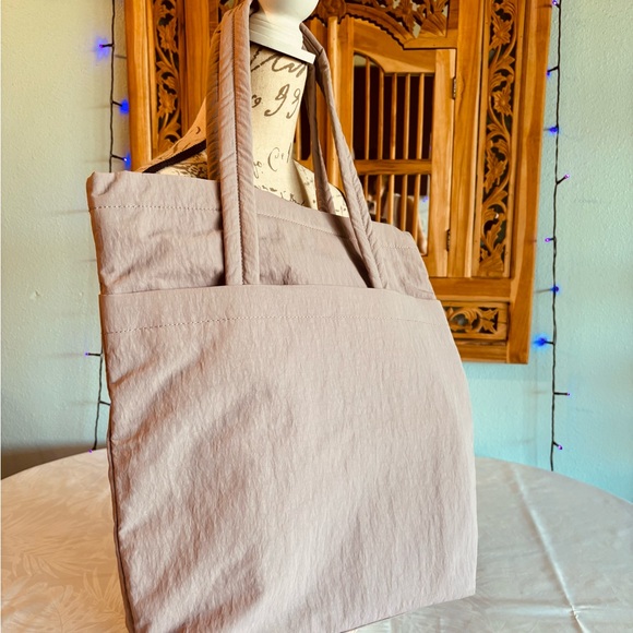 🍋 LULULEMON GYM BAG/TOTE - Picture 2 of 9